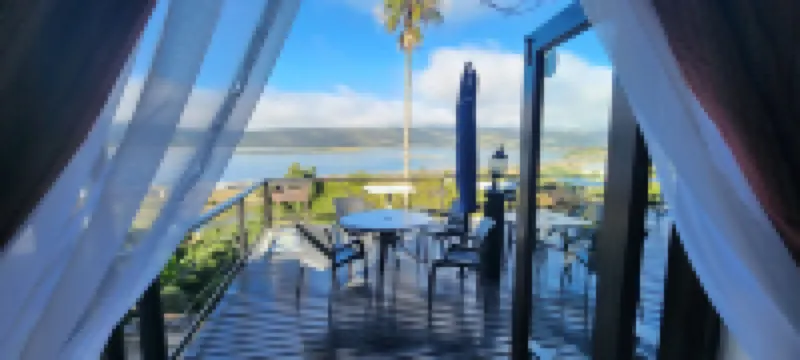 Lagoon Lodge