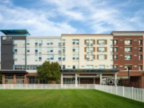 Aloft Richmond West Short Pump Hotels in Three Chopt