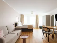 Limehome Leverkusen Wiesdorfer Platz Hotels near فليتار