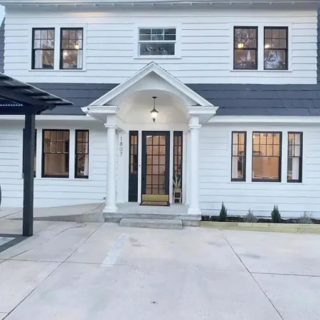 Renovated Dutch Colonial Home in Ocala ❤️ + Pet Friendly