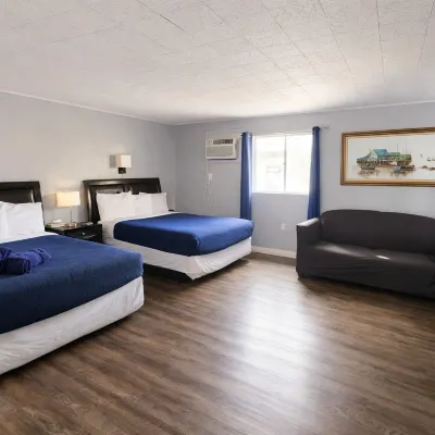 Sierra Inn Hotels near Camp Yavapines
