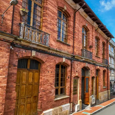 Delgadillo Hotel By Socialtel Отели рядом с достопримечательностью «Музей колониального искусства в Боготе»