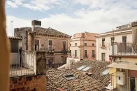 B&B Università - Centro Storico a 2 Min da Piazza Duomo - บริการรถรับส่ง