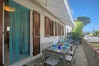 Elizabeth House-100m Lake & Priv Parking - Happy Rentals