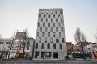 Hotel the Artist Yeonsinnae Hotels near Eunpyeong-Gu