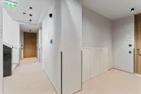 Limehome Piraeus Olive