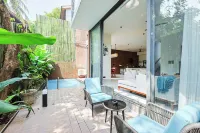 Alaya Stays Liv Regalia Apartments