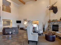 Comfort Inn & Suites Macon Hotels in Macon