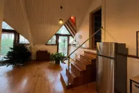 Le Loft Moderne et Chaleureux Avec Vue Verdoyante