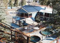 Box Canyon Lodge and Hot Springs