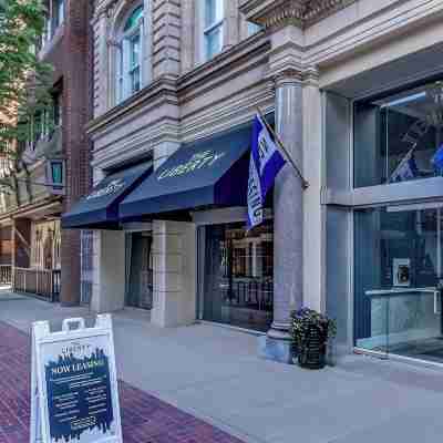 Landing Furnished Apartments near YSM Hotel Exterior