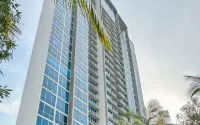 Spacious And Lavish 4Br At The Via And The Vue Ciputra World Apartment - 4-Star