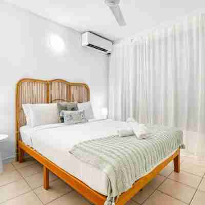Zen Bamboo Cozy - Modern - Central Rooms