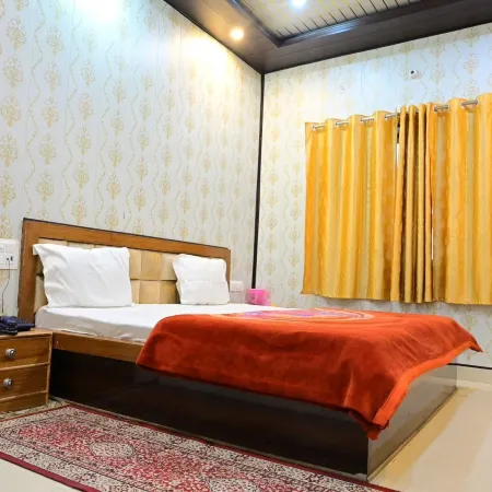 Hotel Awadh Vilas