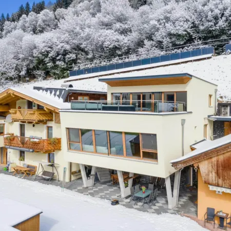 Chalet in Stuhlfelden Near Ski Slopes