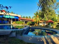Phaidon Beach Resort