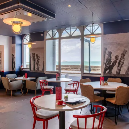 Ibis Saint-Malo Plage Отели в г. Сен-Мало