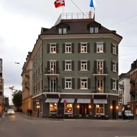 Boutique Hotel Josef Отели рядом с достопримечательностью «Район Аллея Европы»