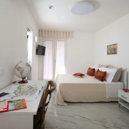 Core Amalfitano Pompeii City Suites