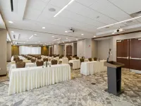 Embassy Suites by Hilton Buffalo Hotels near Larkin Square