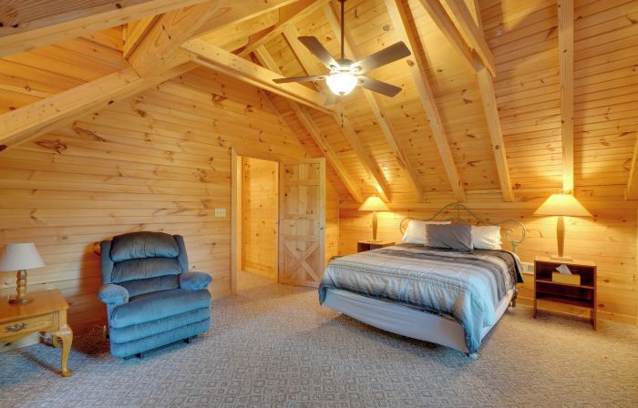 Wooded Cabin w/ Decks & Dale Hollow Lake Views!