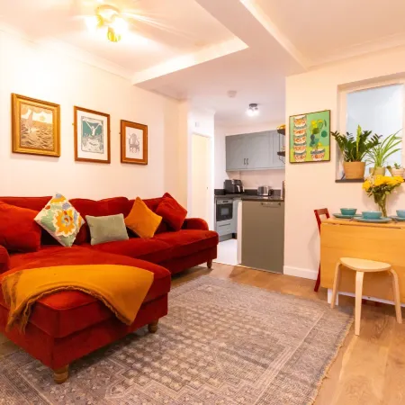 Cosy 2 Bed Viking Bay Cottage