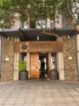 Mapungubwe's Diamond Hotel - Homestays