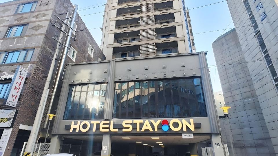 hotel stayon