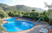 Spacious Apartment for 4 People in Residence - Pool