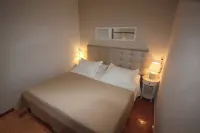 Family Apartment Mirela Borik - Hot Tub