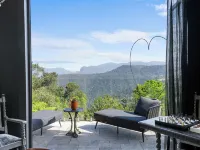 Escape to Serenity in Beechmont Luxurious Cabin Retreat Hotels in Beechmont