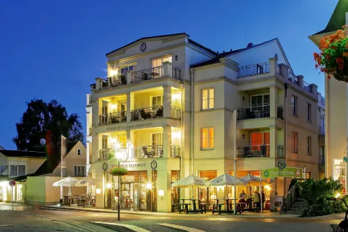 SEETELHOTEL Ostseeresidenz Heringsdorf - Parkplatz