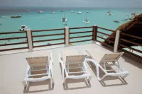 Cuxos Hotel Beachfront - 4 stjerner