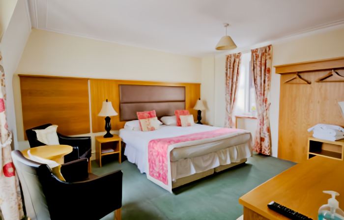 Homesly the Station Hotel