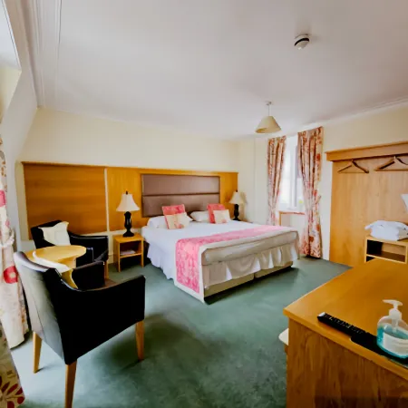 Homesly the Station Hotel