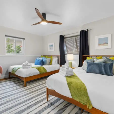 Sleeps 20 Heated Pool Pickleball Hot Tub Fire Pit