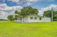 Recently Remodeled Route 66 Retreat! Claremore Gem - WiFi