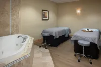 Embassy Suites by Hilton Charlotte Concord Golf Resort & Spa - Spa