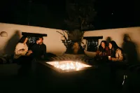 El Rey Court - Hot Tub