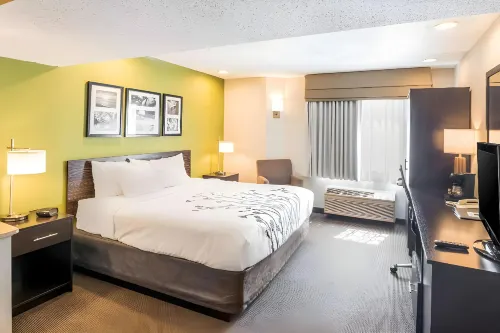 Sleep Inn & Suites - Pools