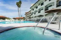 Santa Ynez Valley Marriott - Pools