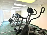 Brentwood Inn & Garden - Motels