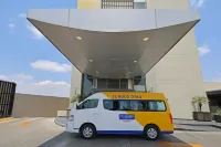 City Express by Marriott Guadalajara Aeropuerto - Parkplatz