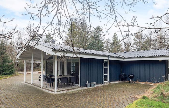 8 Person Holiday Home in Hadsund by Traum