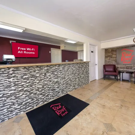 Red Roof Inn Crestview
