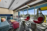 Tru by Hilton Cape Girardeau - 3-Star