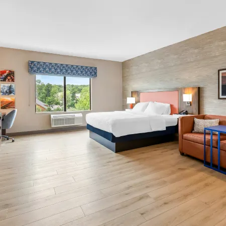 Hampton Inn & Suites Grove City