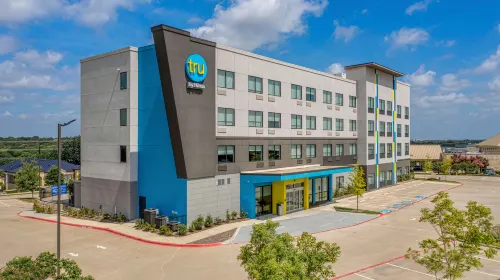 Tru by Hilton McKinney - Pools