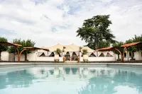 Château de Maubreuil - piscina