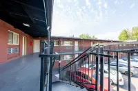 Banfield Studios By OYO Portland OR - พร้อมWifi
